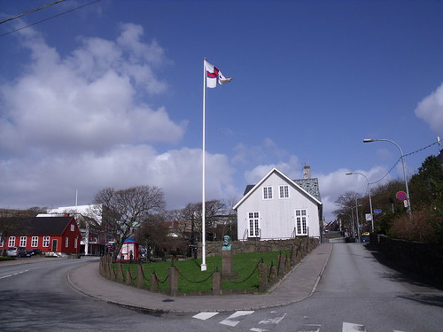 Hátíðarhalda 1. mai við útvarpsrøðum